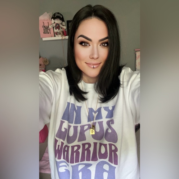 Meet your Posher, Mandi - Picture 2 of 6